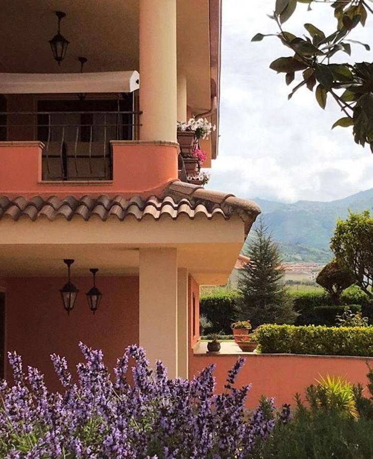 Villa Laregina 格里索利亚 外观 照片